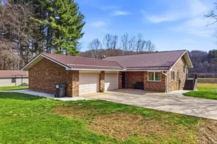 1430 Magnolia Rd SW, Dellroy, OH 44620 - Photo 2