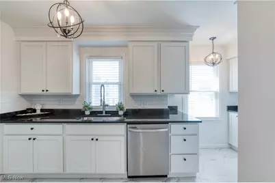 16904 Invermere Avenue, Loveland, OH 44128 - Photo 12