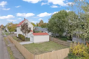 1602 18th St NE, Canton, OH 44705 - Photo 4