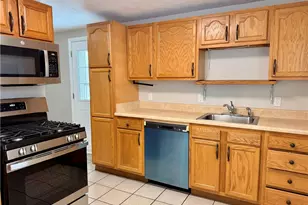 707 Vermont Dr, Lorain, OH 44052 - Photo 6