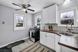 1078 Lindsay Ave, Akron, OH 44306 - Photo 10