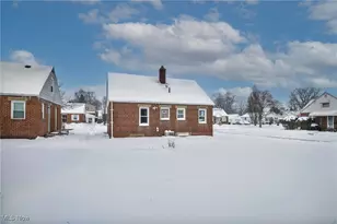 1078 Lindsay Ave, Akron, OH 44306 - Photo 40