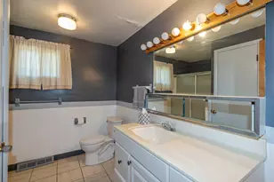 490 Mapleview Dr, Green Hills, OH 44131 - Photo 24