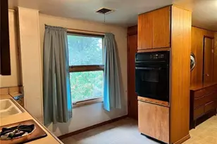 8581 Fair Rd, Strongsville, OH 44149 - Photo 4