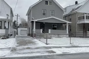 2191 W 100th St, Loveland, OH 44102 - Photo 2