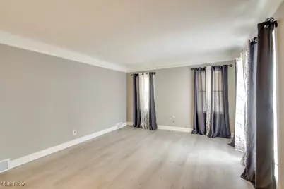 6506 Orchard Avenue, Parma, OH 44129 - Photo 4