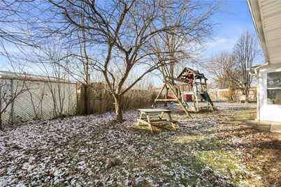 2108 E 41st Street, Lorain, OH 44055 - Photo 18