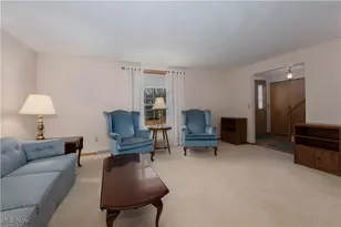 697 Redwood Dr, Canal Fulton, OH 44614 - Photo 4