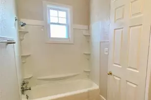 39 Brown St, Barberton, OH 44203 - Photo 8