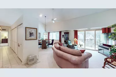 171 Court Drive #301, Fairlawn, OH 44333 - Photo 6