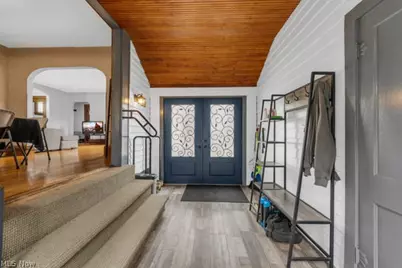 624 E Ford Avenue, Barberton, OH 44203 - Photo 28