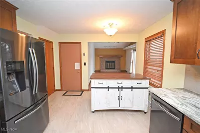 583 Wyndclift Circle, Austintown, OH 44515 - Photo 12