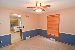 583 Wyndclift Cir, Austintown, OH 44515 - Photo 10