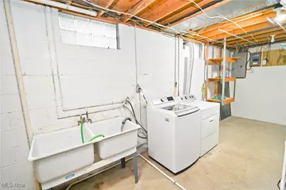 583 Wyndclift Circle, Austintown, OH 44515 - Photo 38