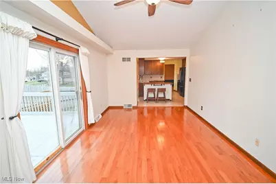 583 Wyndclift Circle, Austintown, OH 44515 - Photo 16