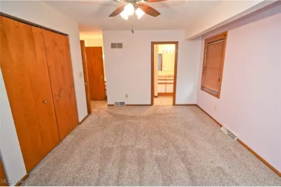 583 Wyndclift Circle, Austintown, OH 44515 - Photo 32