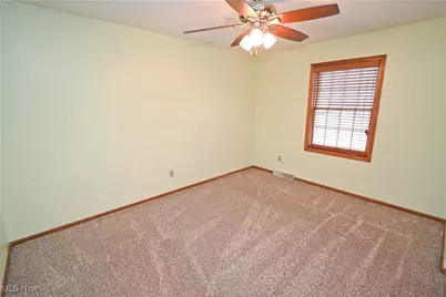 583 Wyndclift Circle, Austintown, OH 44515 - Photo 28