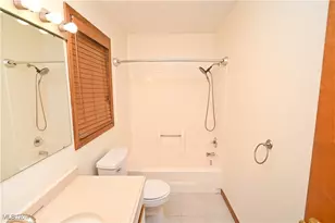 583 Wyndclift Cir, Austintown, OH 44515 - Photo 22