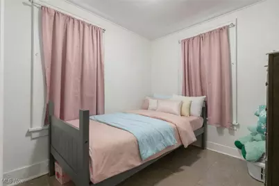 449 Palm Avenue, Akron, OH 44301 - Photo 14