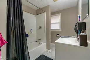 985 Bloomfield Ave, Akron, OH 44302 - Photo 14