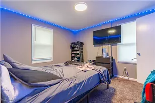 985 Bloomfield Ave, Akron, OH 44302 - Photo 16