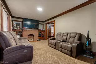 985 Bloomfield Ave, Akron, OH 44302 - Photo 4