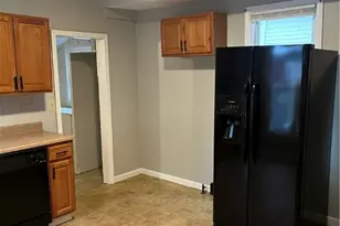 2053 W 95th St, Loveland, OH 44102 - Photo 4