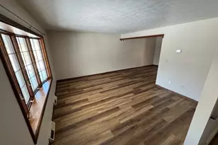 38870 Courtland Dr, Willoughby, OH 44094 - Photo 2