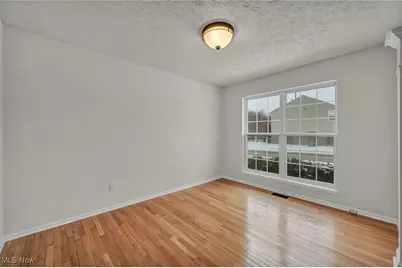 9642 Sunray Drive, Olmsted Twp, OH 44138 - Photo 16