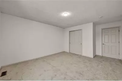 9642 Sunray Drive, Olmsted Twp, OH 44138 - Photo 22