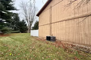 792 Kingwood Dr NE, Bolivar, OH 44612 - Photo 14