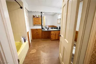 305 W Main St, LaGrange, OH 44050 - Photo 12