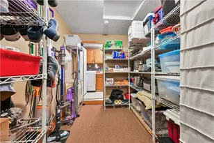 701 Shadow Creek Trail, Amherst, OH 44001 - Photo 32