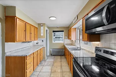 162 Perry Drive NW, Canton, OH 44708 - Photo 10