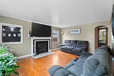 162 Perry Drive NW, Canton, OH 44708 - Photo 4