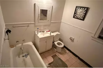 3419 Hillman Street, Youngstown, OH 44507 - Photo 6