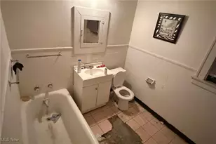 3419 Hillman St, Youngstown, OH 44507 - Photo 6