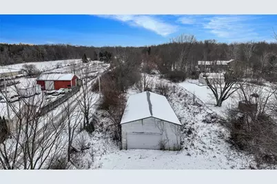 3852 Sleepy Hollow Road, Brunswick Hills, OH 44212 - Photo 2