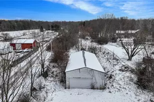 3852 Sleepy Hollow Rd, Brunswick Hills, OH 44212 - Photo 2