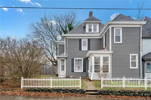 219 Pennsylvania Ave, East Liverpool, OH 43920 - Photo 2