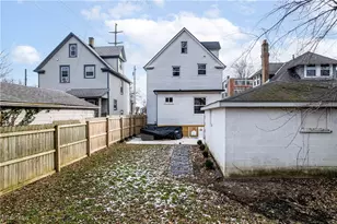 1328 Bonnieview Ave, Oakwood, OH 44107 - Photo 8