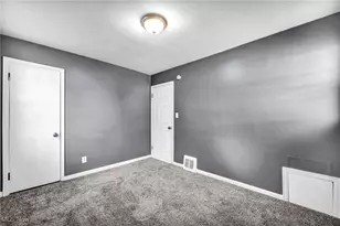 420 E 222nd St, Euclid, OH 44123 - Photo 18