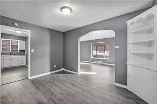 420 E 222nd St, Euclid, OH 44123 - Photo 10