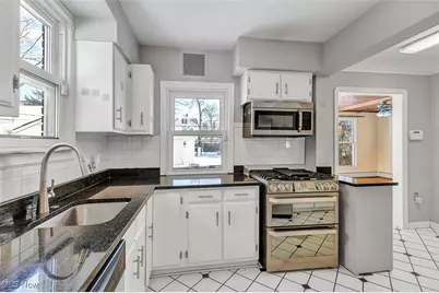 2317 Canterbury Road, Loveland, OH 44118 - Photo 10