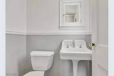 2317 Canterbury Road, Loveland, OH 44118 - Photo 16