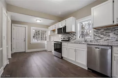 580 Moreley Avenue, Akron, OH 44320 - Photo 10