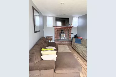296 E 317th Street, Willowick, OH 44095 - Photo 14