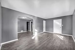 422 E 222nd St, Euclid, OH 44123 - Photo 12