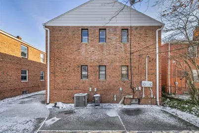 422 E 222nd Street #2, Euclid, OH 44123 - Photo 4