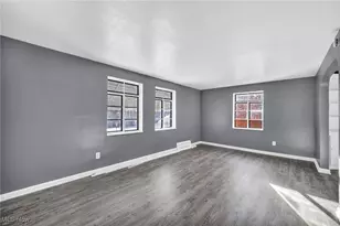 422 E 222nd St, Euclid, OH 44123 - Photo 14